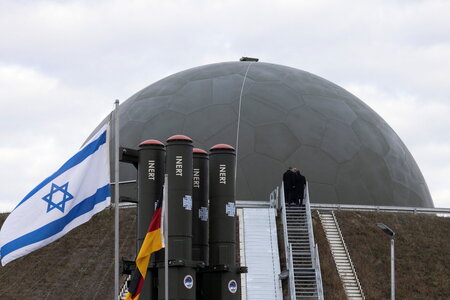 Einweihung der Radarstation des in Israel gekauften Raketenabweh...