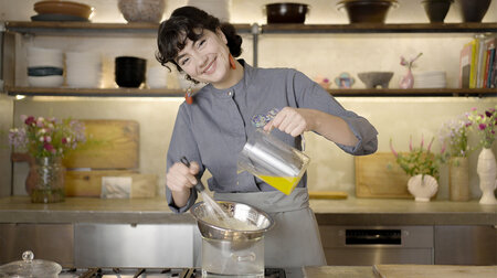 Lucie macht Spargelmayo