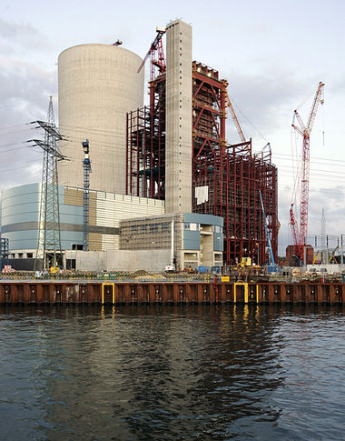 2007 begann E.on mit dem Bau eines 1050-Megawatt-Kohlekraftwerks...