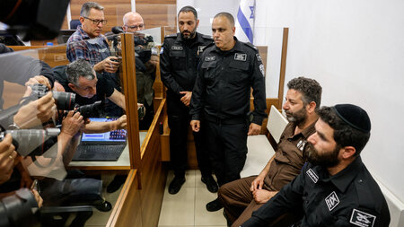 Dem Aktivisten Abukeshek wird vor Gericht Terrorismus vorgeworfe...
