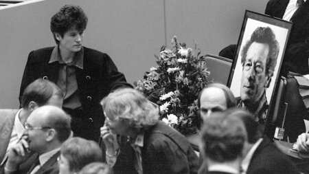 Opfer der Stasi-Hysterie – Gedenkfeier für den Rechtswissenschaf...