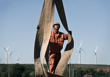 Windpark bei Hejiakou in der nordostchinesischen Provinz Hebei, ...