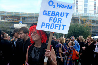 Keine Lust auf O2-World: Protest in Friedrichshain/Kreuzberg im ...