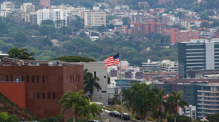 Nach der Schließung 2019 nahm die US-Botschaft in Caracas die Ge... Nach der Schließung 2019 nahm die US-Botschaft in Caracas die Ge...