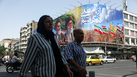 In Teheran ist wieder Alltag eingekehrt, der Krieg jedoch allgeg... In Teheran ist wieder Alltag eingekehrt, der Krieg jedoch allgeg...