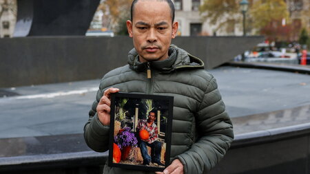 Fordert Aufklärung: Yanfeng Ges Bruder Chaofeng beging in ICE-Ha... Fordert Aufklärung: Yanfeng Ges Bruder Chaofeng beging in ICE-Ha...