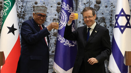 Somalilands »Präsident« Abdullahi und das israelische Staatsober... Somalilands »Präsident« Abdullahi und das israelische Staatsober...