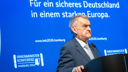 Fordert »Nachbessern« bei IP-Adressenüberwachung: NRW-Innenminis... Fordert »Nachbessern« bei IP-Adressenüberwachung: NRW-Innenminis...