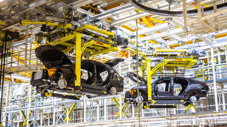 Stillstand in Halle 9 am Freitag: Mercedes-Benz-Werk in Bremen (...