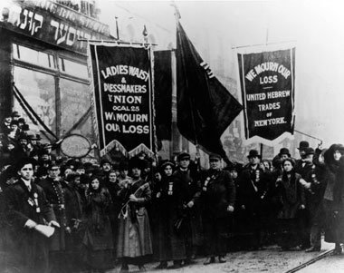 Unzählige Formen des Widerstands: Protest- und Trauerzug von Gew...