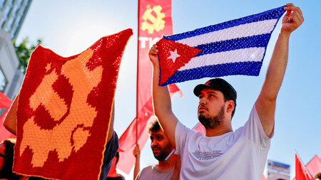 Angesichts der imperialistischen Offensive im Nahen Osten und La... Angesichts der imperialistischen Offensive im Nahen Osten und La...