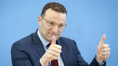 Daumen hoch für Doppelmoral (4.6.2019) Daumen hoch für Doppelmoral (4.6.2019)