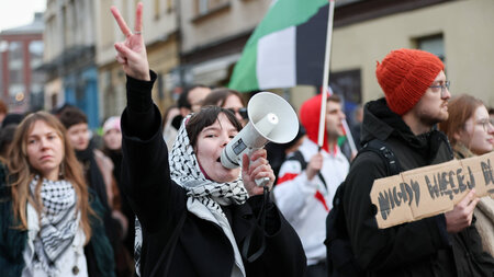 Gegen der Völkermord in Gaza – Demo in Kraków (Polen) am 1. Janu... Gegen der Völkermord in Gaza – Demo in Kraków (Polen) am 1. Janu...