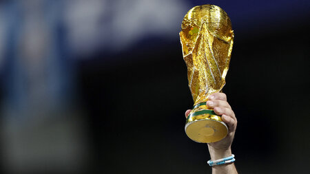 Den Pokal will Marokko 2030 unbedingt haben. Zur Not mit »Heimvo... Den Pokal will Marokko 2030 unbedingt haben. Zur Not mit »Heimvo...
