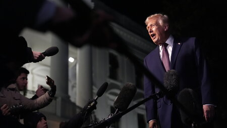 Donald Trump setzt sich in Szene (Washington, 19.12.2025)