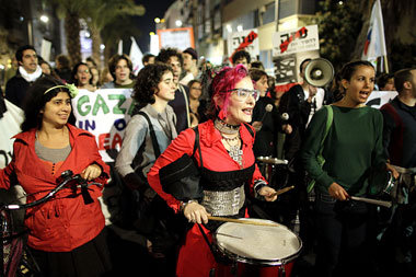Samstag in Tel Aviv: »Linke israelische Aktivisten«, so die Nach...