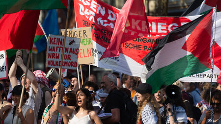 Antikriegsdemonstration am 1. September 2023 in Köln