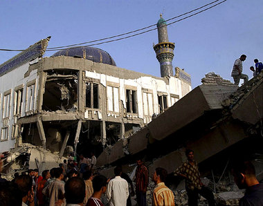 Die Moschee von Bakuba am Mittwoch nach dem US-Angriff