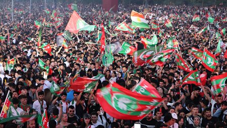 Fans von Amedspor feierten am 10. Mai in Diyarbakır den Aufstieg...