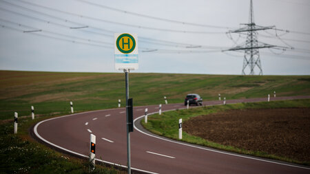 Der Name täuscht: Die Bushaltestelle »Fortschrittsschacht« (Eisl...