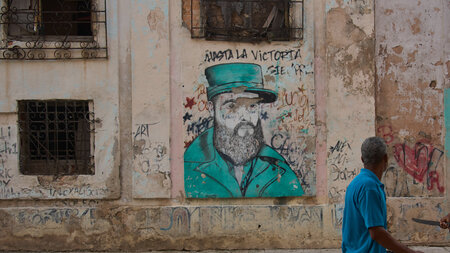 Wandgemälde, das Fidel Castro zeigt (Havanna, 12.6.2026)