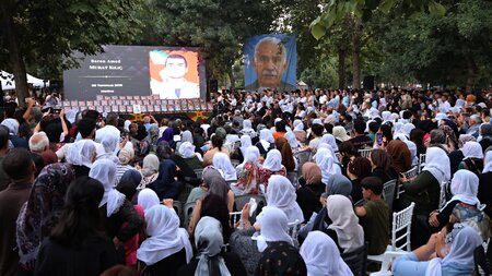 Mütter in Amed/Diyarbakır gedenken ihrer Kinder (23.8.2026)