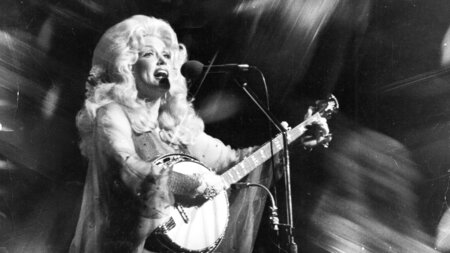 Wer mochte sie nicht? Dolly Parton (19.1.1946–25.8.2026) Wer mochte sie nicht? Dolly Parton (19.1.1946–25.8.2026)