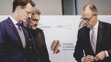 Hendrik Wüst, Markus Söder und Friedrich Merz (v. l. n. r.) in B... Hendrik Wüst, Markus Söder und Friedrich Merz (v. l. n. r.) in B...