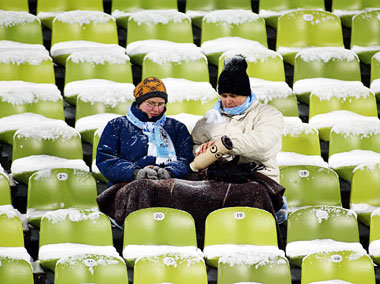 Da könnte was einfrieren, bloß was? 1860-München-Fans in Winterw... Da könnte was einfrieren, bloß was? 1860-München-Fans in Winterw...
