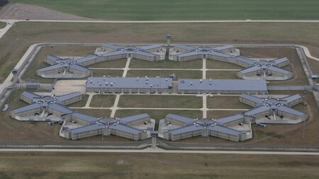 Das Thomson Correctional Center, Illinois, 2009. Die Obama-Admin... Das Thomson Correctional Center, Illinois, 2009. Die Obama-Admin...