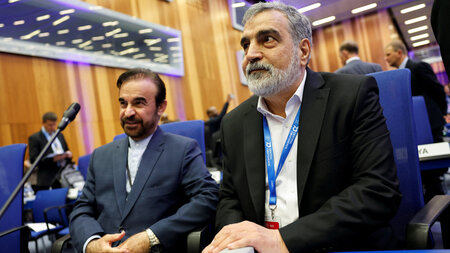 Iranische Diplomaten bei der Internationalen Atombehörde (Wien, ...