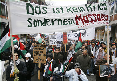 Demonstration gegen den Gaza-Krieg am 17. Januar 2009 in Kiel Demonstration gegen den Gaza-Krieg am 17. Januar 2009 in Kiel