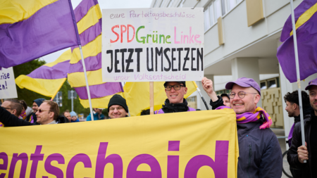 Berliner Aktivisten wehren sich gegen Versuche, den Volksentsche... Berliner Aktivisten wehren sich gegen Versuche, den Volksentsche...
