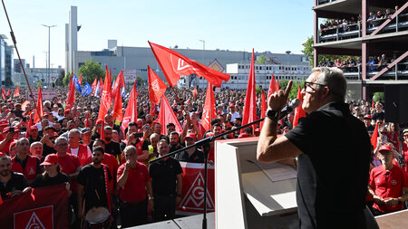 Protest gegen Kürzungskurs bei Benz (Sindelfingen, 3.7.2026)