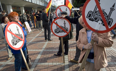 »Pro-Köln«-Kampagne gegen Moscheebau und »Islamisierung Deutschl...