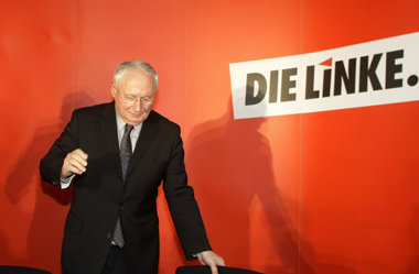 Oskar Lafontaine am Samstag im Karl-Liebknecht-Haus – »Es ist vö... Oskar Lafontaine am Samstag im Karl-Liebknecht-Haus – »Es ist vö...