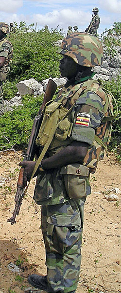Soldat der afrikanischen »Friedenstruppe« AMISON in Somalia Soldat der afrikanischen »Friedenstruppe« AMISON in Somalia