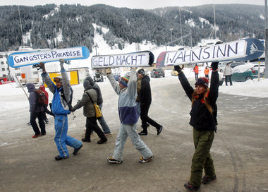 Alles im Rahmen – Gipfelprotest in Davos am Samstag Alles im Rahmen – Gipfelprotest in Davos am Samstag