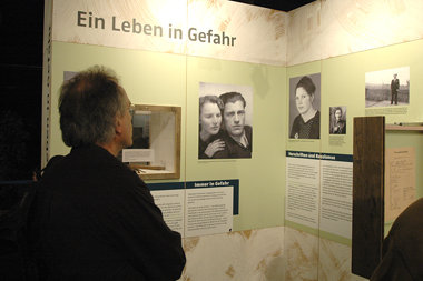 Am historischen Ort: Im ehemaligen Göttinger Reichsbahnausbesser...