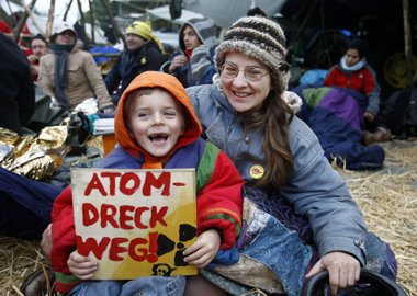 Blockade gegen Castortransport nach Gorleben im November 2008