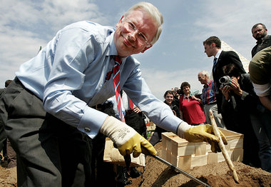 Wenn es um Zwangsarbeit geht, hat Roland Koch genug Ideen – zum ...