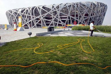Das »Vogelnest«, das Olympiastadion von Peking, ist eine Sehensw...
