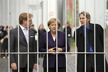 Hubertus Knabe, Angela Merkel und Berlins Kulturstaatssekretär A...