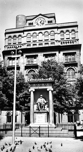 Volkshaus ohne Volkskammer: Das Cooper Institute am Astor-Platz ...