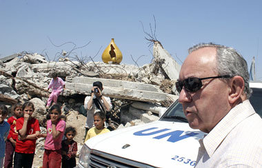 Auf Fact-Finding-Mission: Richard Goldstone in Gaza (3. Juni 200...