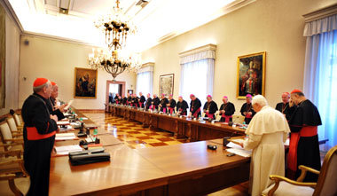Nach den Mißbrauchsfällen in Irland wendet sich Benedikt XVI. au...
