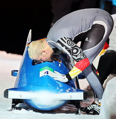 Mit Artikel 39, Absatz 2, Satz 3 zu Olympiagold: Andre Lange