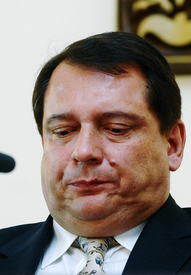 Das Kabinett von Premier Paroubek erklärte am Mittwoch seinen Rü...
