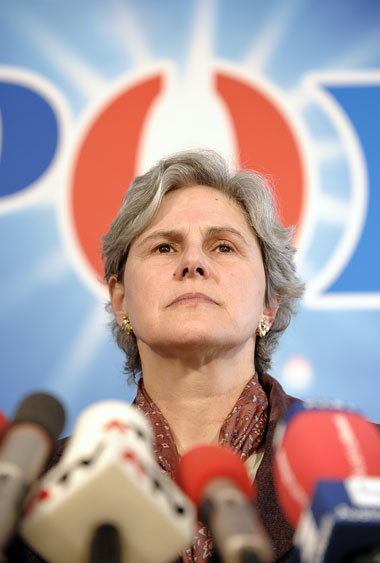 Barbara Rosenkranz folgt der Krone Barbara Rosenkranz folgt der Krone
