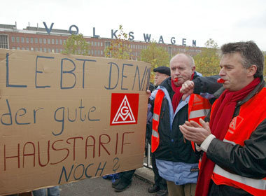 Betriebliche Regelungen können auch nach oben vom Flächentarif a...